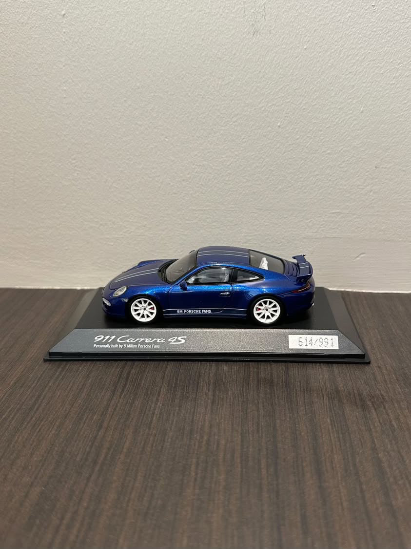 Rare Porsche 912 (991) Carrera 4S Aquablue metallic 1:43 5 millions facebook fans