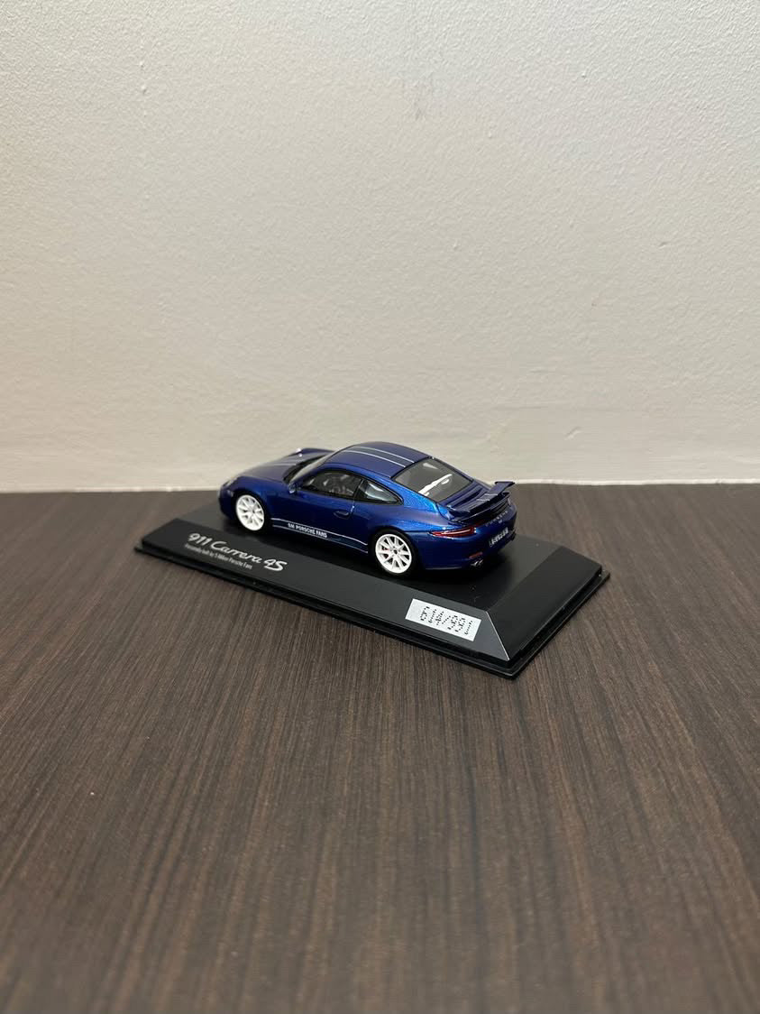 Rare Porsche 912 (991) Carrera 4S Aquablue metallic 1:43 5 millions facebook fans