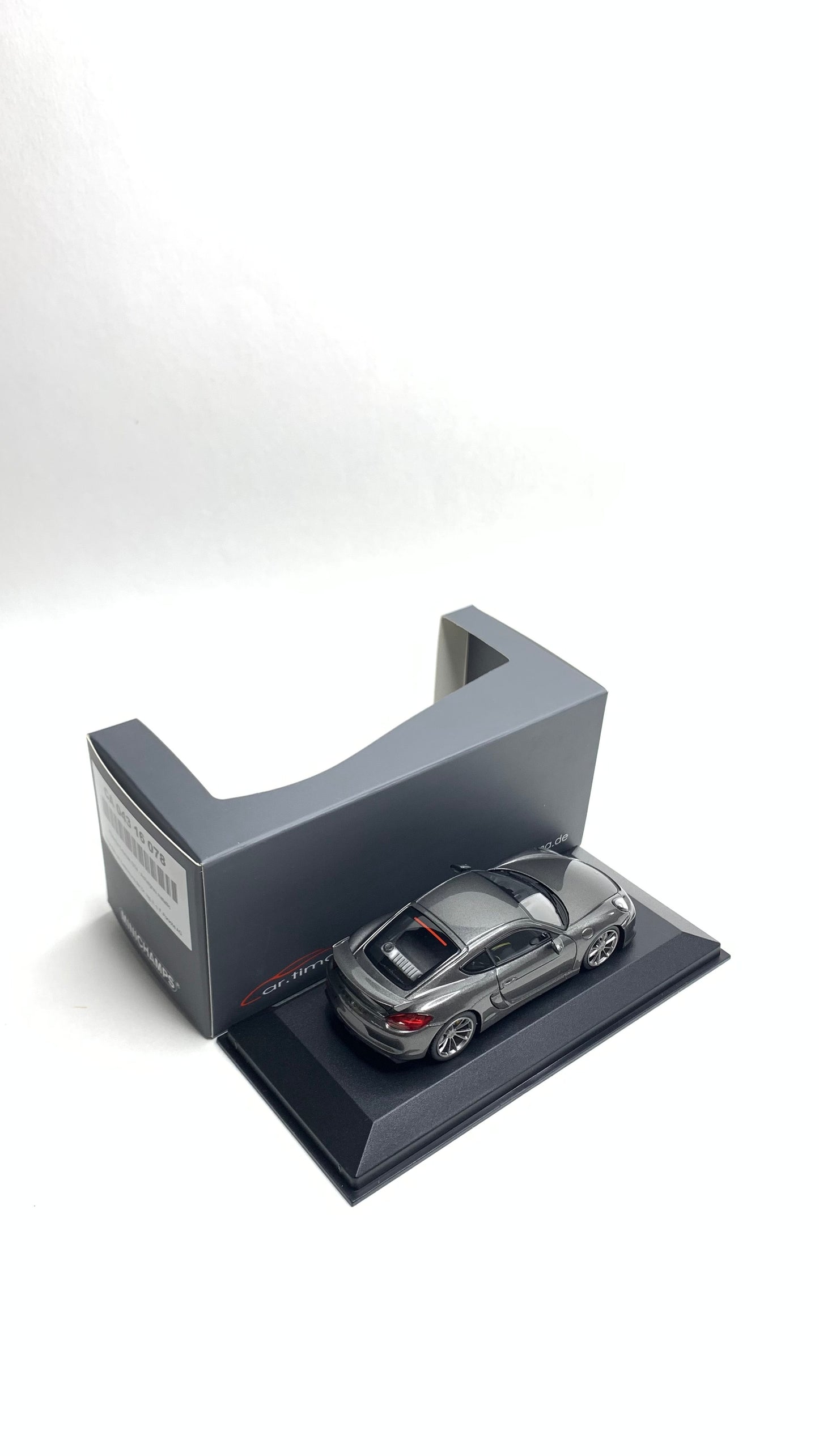 Porsche Cayman GT4 Agathe Grey Minichamps CA04316078 1:43