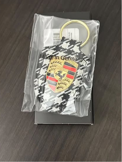 Porsche keyring in peptia / golden ring / genuine leather / vintage