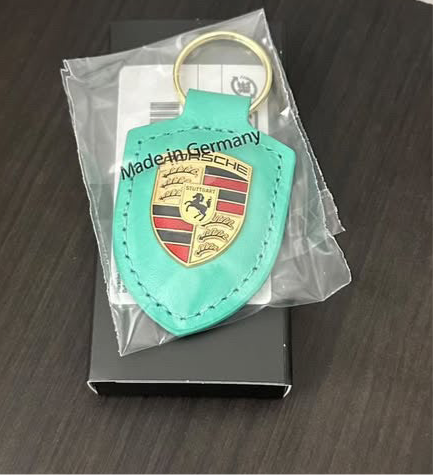 Mint green / gold / Porsche keying / keyring / Porsche crest / leather / metal / made in Germany / 75 year Porsche anniversary