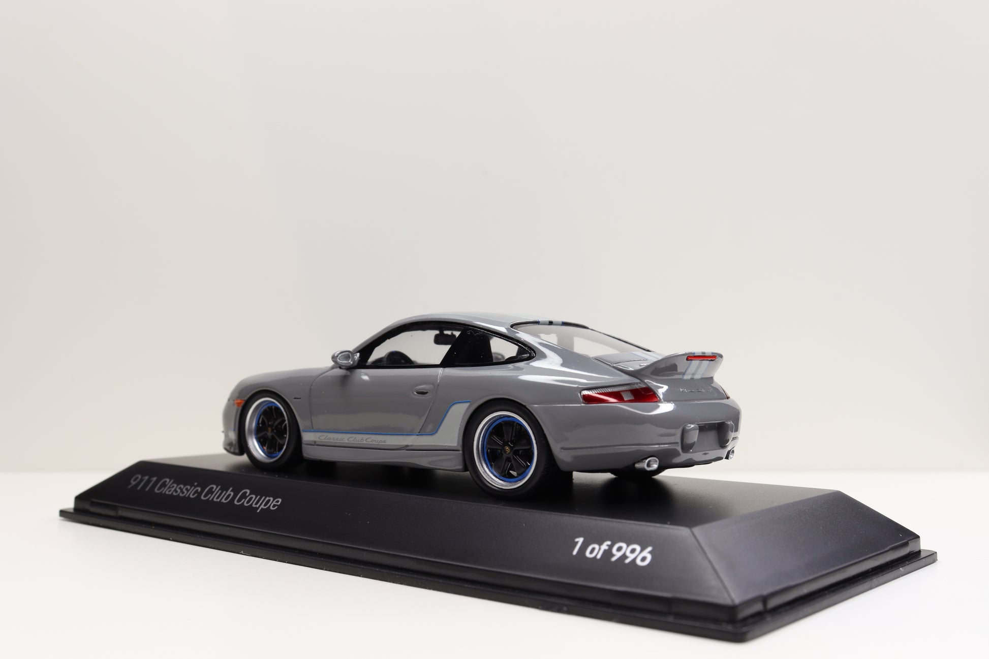 Porsche 911 type 996 Classic Club coupe 1 of 996 2022 Sport grey metallic 1/43 Spark MAP02080022 3/8 Rear