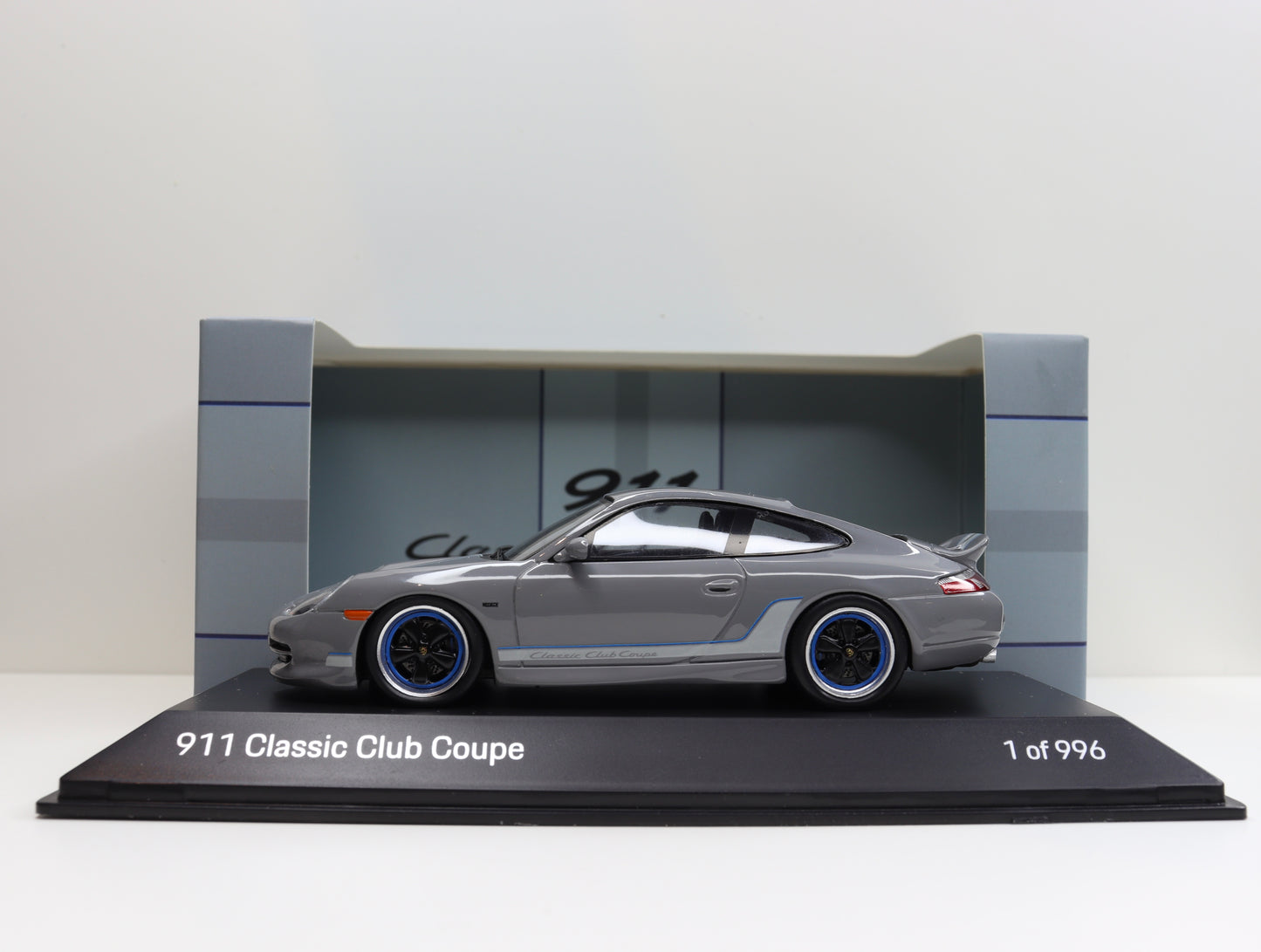 Porsche 911 type 996 Classic Club coupe 1 of 996 2022 Sport grey metallic 1/43 Spark MAP02080022 side shot with box