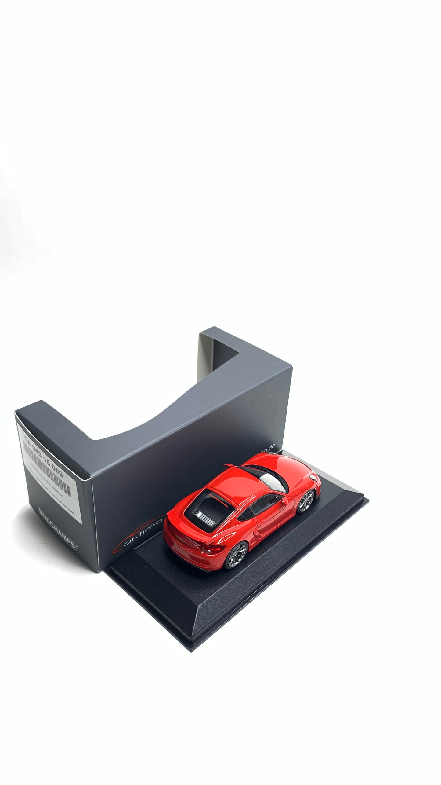 Porsche Cayman GT4 Guards  Red Minichamps CA04316069 1:43