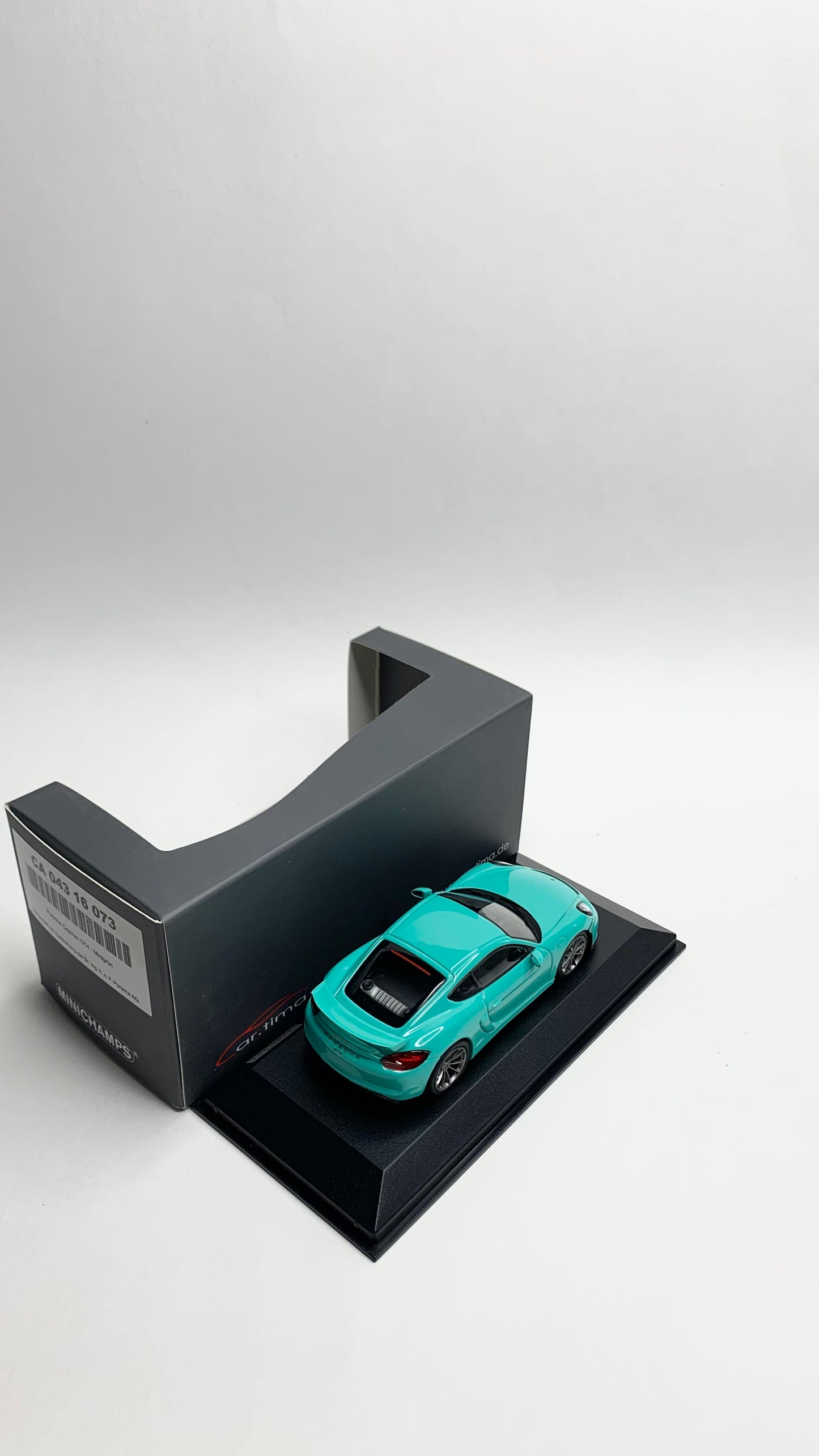 Porsche Cayman GT4 Mint Green Minichamps CA04316073 1:43